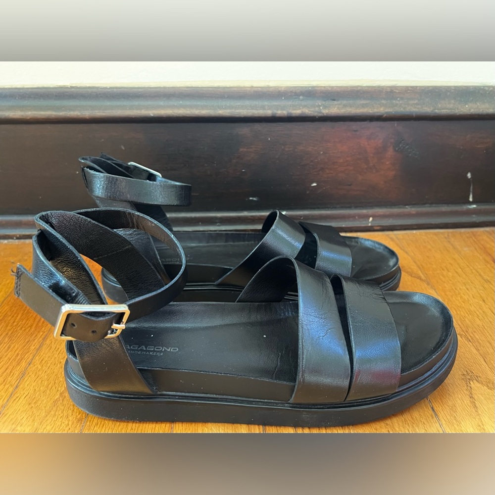 Vagabond Black Leather Sandals